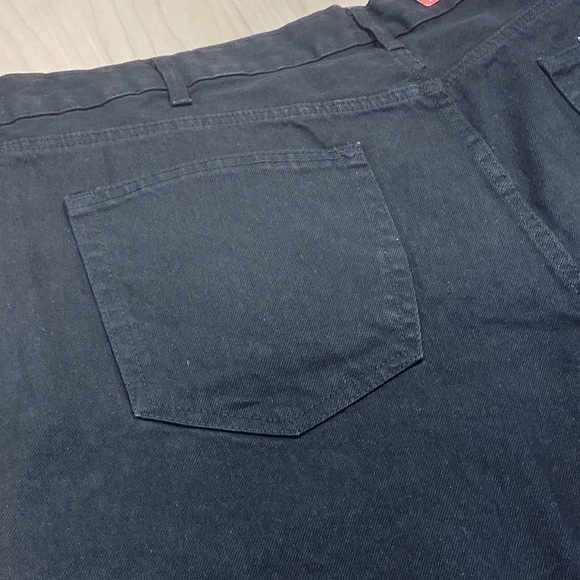 IZOD Regular-Fit Big Man Black Denim Shorts 44 waist NWT - Picture 7 of 12